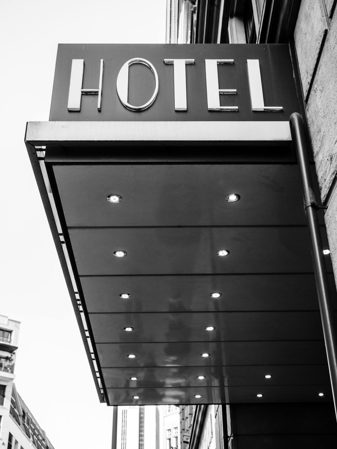 Buffet colazione in hotel con bevande e alimenti